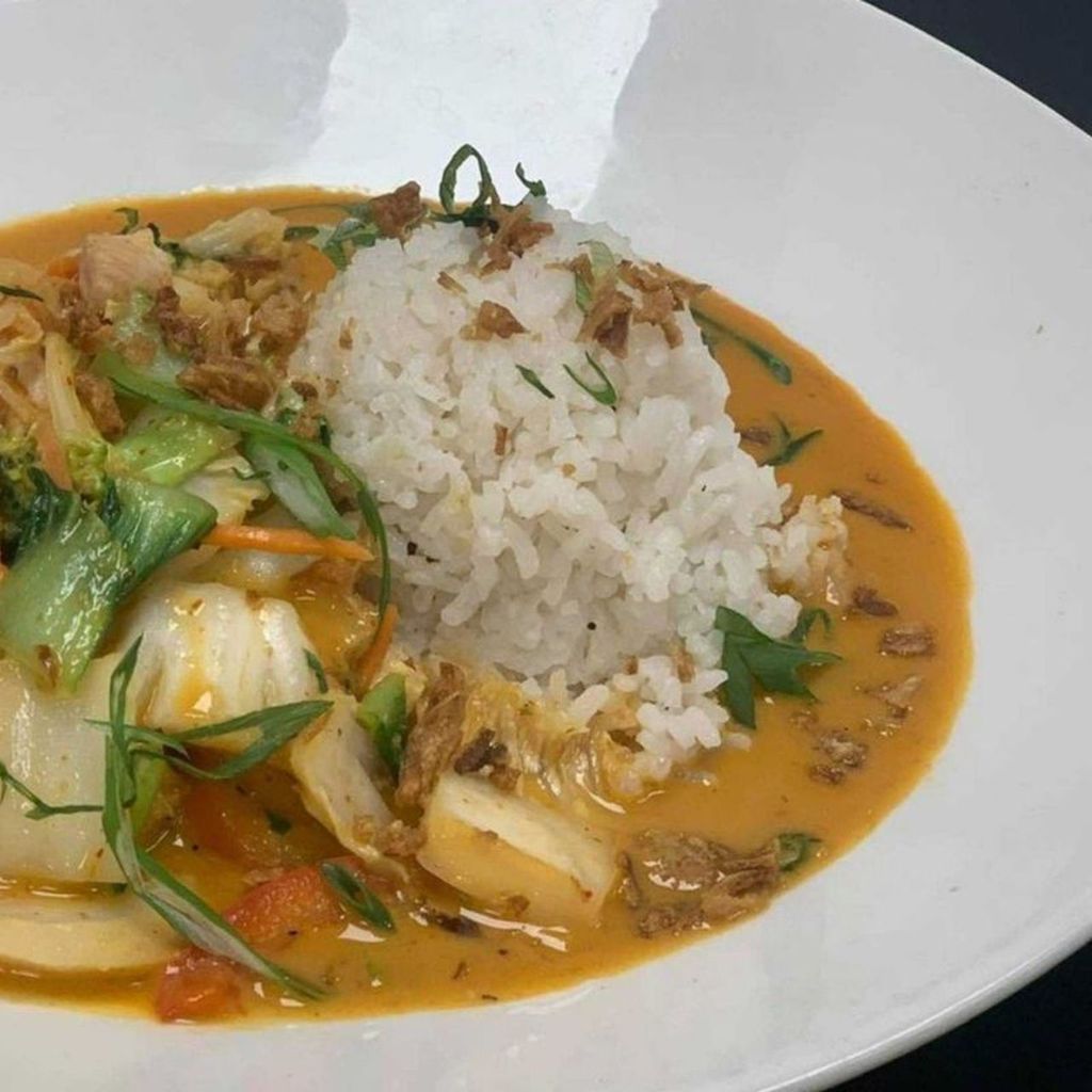 Coconut Thai Curry - HUNGERSSTOPYYC, hungers stop, hungersstop, burgers calgary, best burgers calgary, fish and chips calgary, best fish and chips calgary, best restaurant calgary