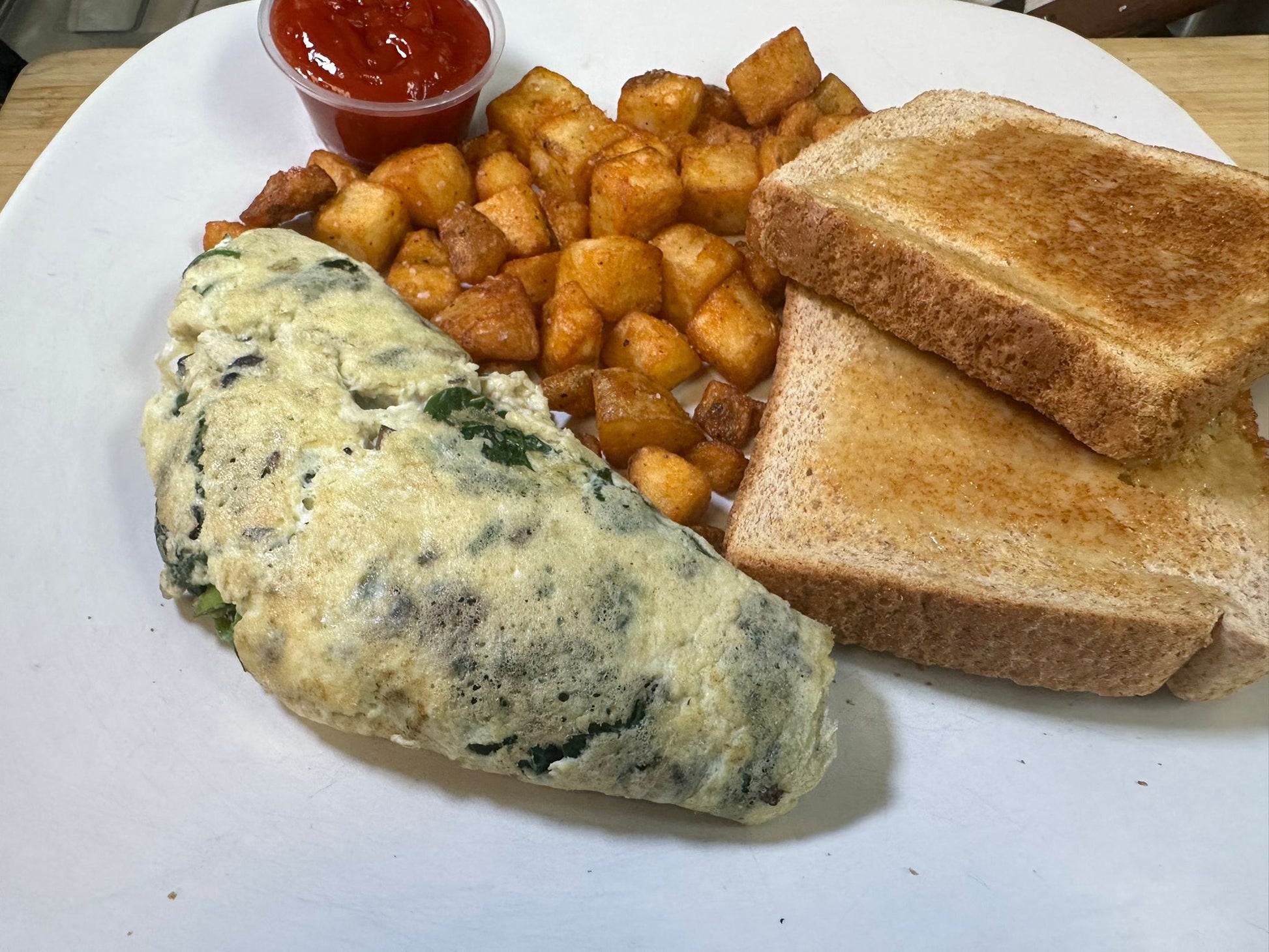 Spinach & Mushroom Omelet - HUNGERSSTOPYYC, hungers stop, hungersstop, burgers calgary, best burgers calgary, fish and chips calgary, best fish and chips calgary, best restaurant calgary