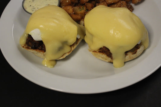 Hunger’s Pulled Pork Benedict - HUNGERSSTOPYYC, hungers stop, hungersstop, burgers calgary, best burgers calgary, fish and chips calgary, best fish and chips calgary, best restaurant calgar